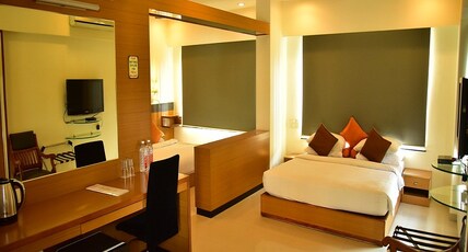 Hi 5 Hotel & Experience Room Type - Suite Room