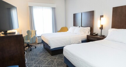Hampton Inn & Suites by Hilton Williamsport-Faxon Exit Room Type - 2 QNS MICROWV FRIDGE NS