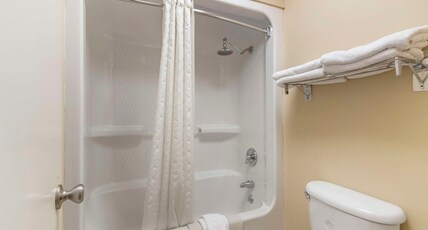 Best Western Sunday House Inn Room Type - 2 Queen Beds, Non-Smoking, Oversized Room, Sofabed, Microwave And Refrigerator, High Speed Internet Best Western Sunday House Inn Room Type - 2 Queen Beds, Non-Smoking, Oversized Room, Sofabed, Microwave And Refrigerator, High Speed Internet