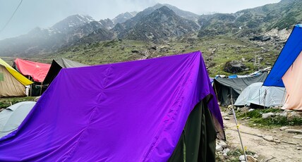 Shiva Backpackers - 100 Mtrs From Temple Room Type - Pyramid  Alpine Tent ( 4 Person )