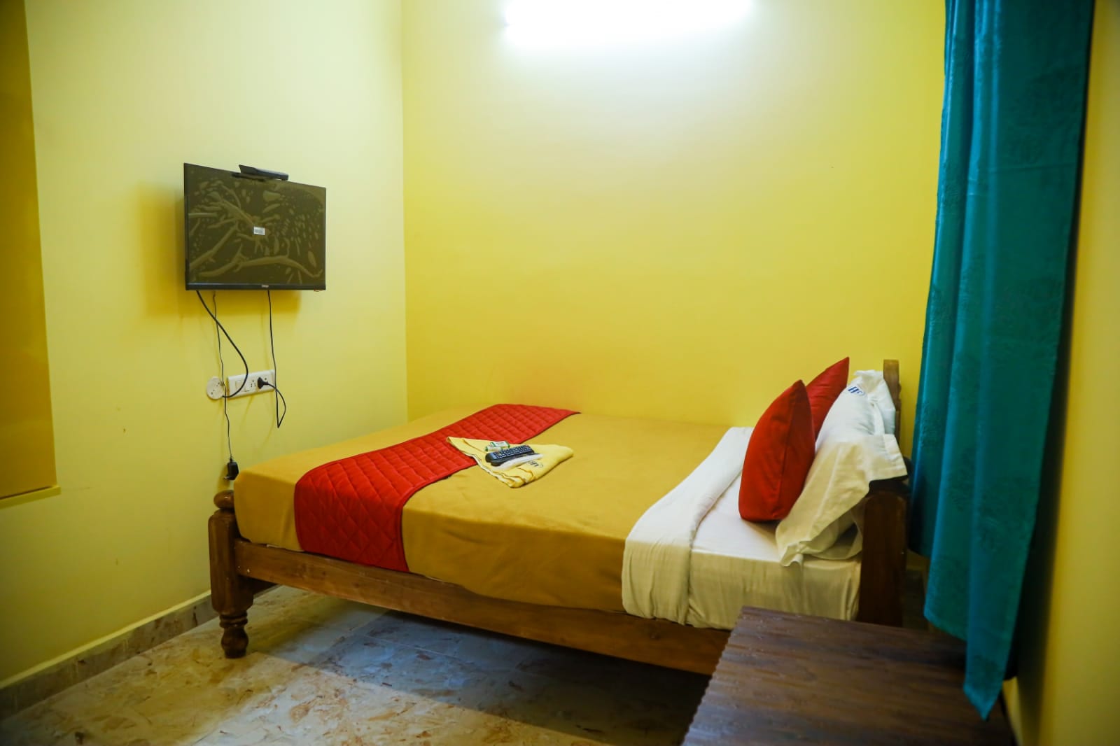 ARAVINDER HOMESTAY - Tap to explore photos