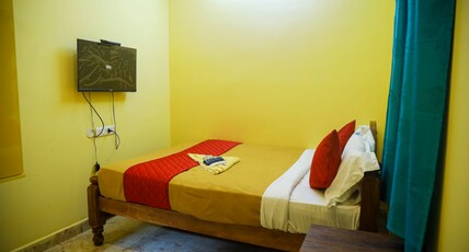 ARAVINDER HOMESTAY Room Type - Standard Room