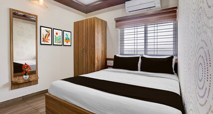Super Townhouse KMF Dharwad Formerly Shri Durga Comforts Room Type - Deluxe Super Townhouse KMF Dharwad Formerly Shri Durga Comforts Room Type - Deluxe