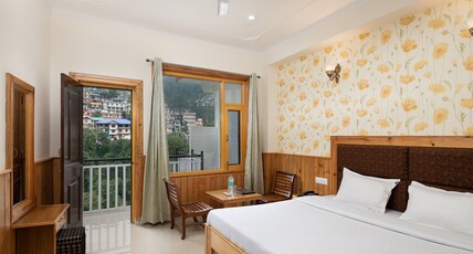 Hotel Mount View Mcleodganj Room Type - Super Deluxe Valley View Room with Balcony