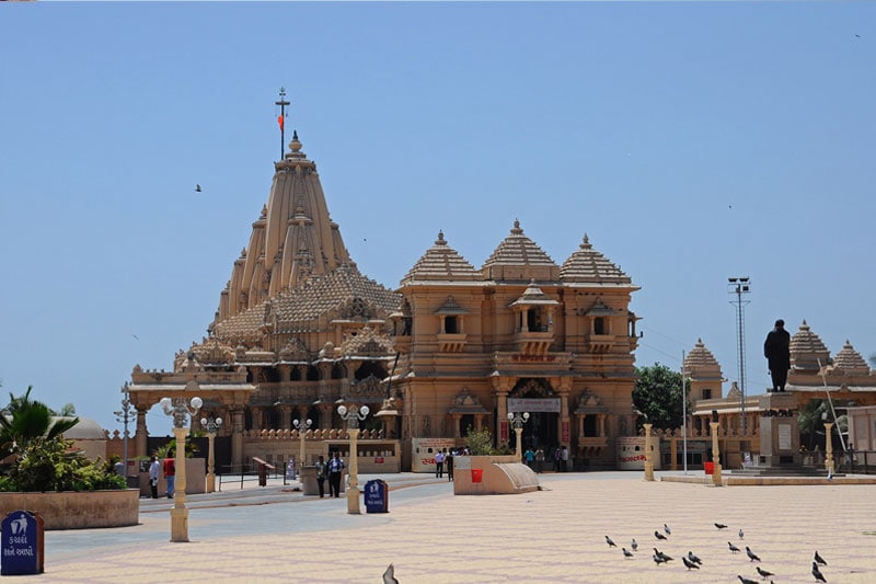 Hotel Dreamland, Somnath - Tap to explore photos