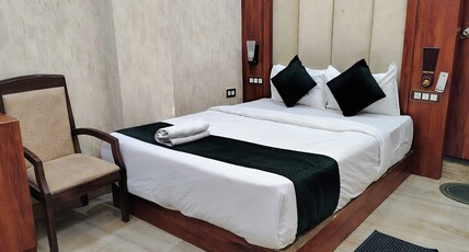 Hotel O HOTE V-SQUARE Room Type - Classic