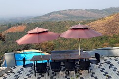 Lemongrass Hill Eco-Retreat