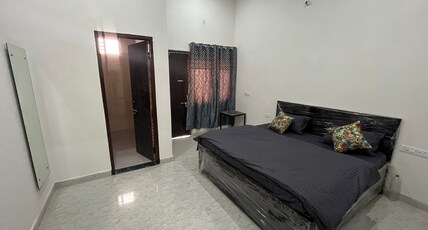 Village Villa Agra Room Type - Deluxe Double room with Balcony