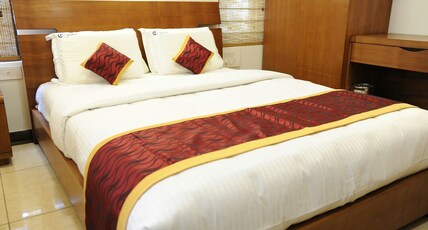 Crystal Inn Room Type - Deluxe Non A C