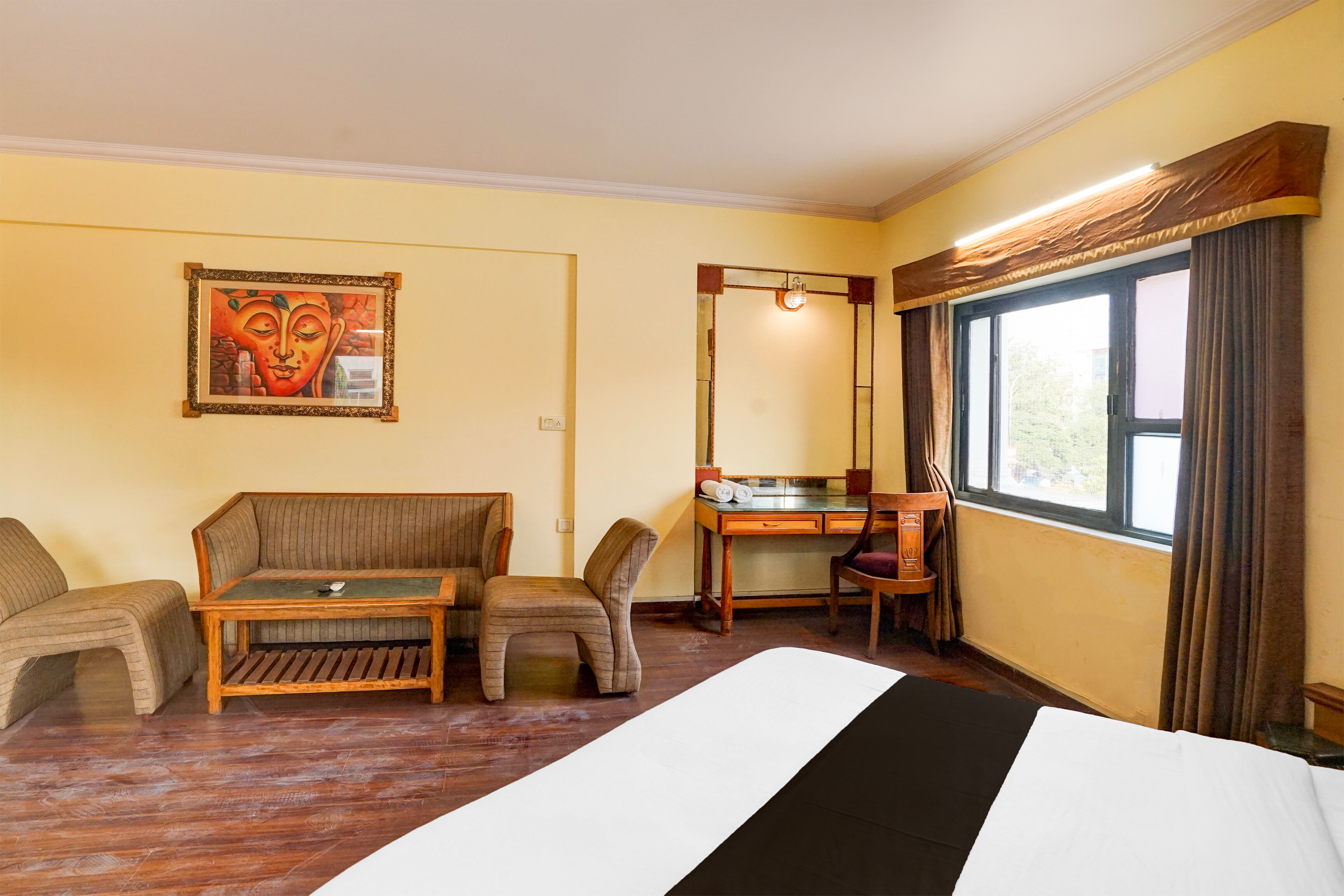 Townhouse Subhash Nagar Formerly Royal Palazzo - Tap to explore photos