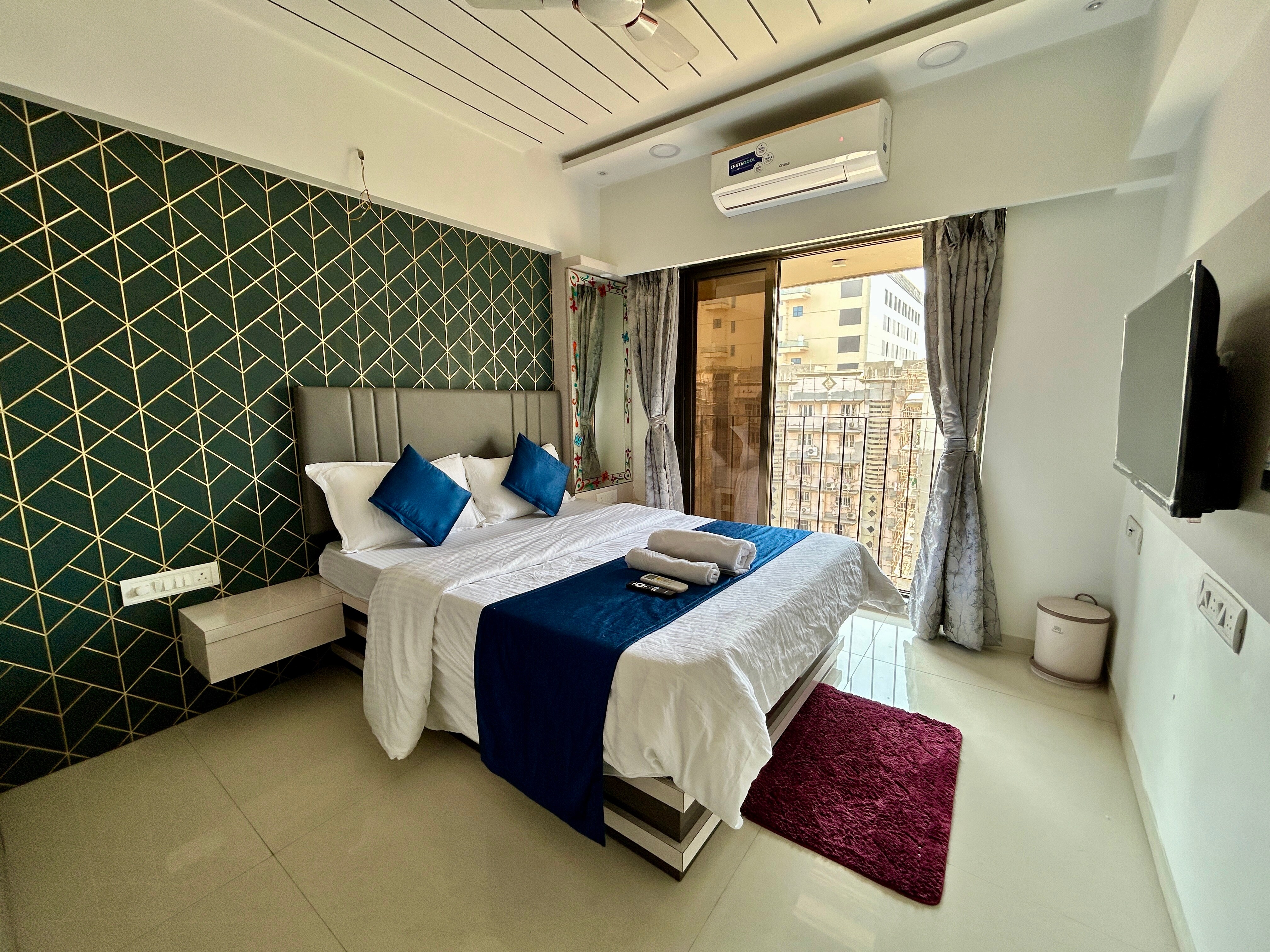 Zenith Homes - Elite Suites - Tap to explore photos