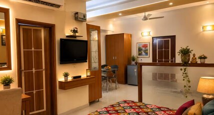 Soham Divine Stays Luxury 1BHK Vrindavan Room Type - Soham Divine Stays Luxury 1BHK Vrindavan