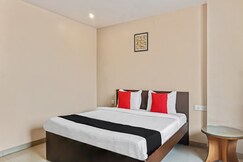 Hotel O Log Inn Plaza