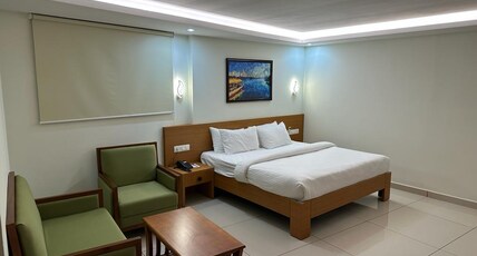 Hotel Akshaya Room Type - DELUXE ROOM