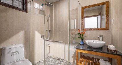 Sala Hoi An Hotel Room Type - Queen Room with Balcony and City View
