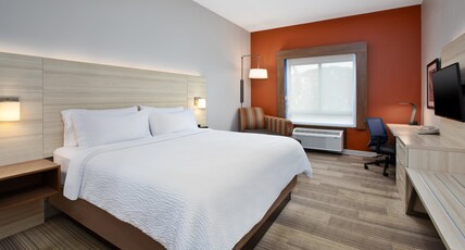 Holiday Inn Express Hotel & Suites Athens Room Type - 1 King Standard