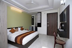 Super Tipsyy Inn 015