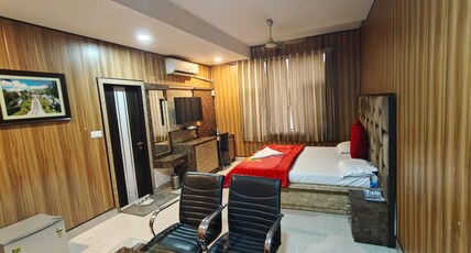 Aashirwad Hotel and Resort Room Type - Semi Delux Room