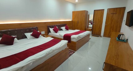 Hotel Deep Nisha Room Type - Family Room ( 2 Double Bed | 4 Pax )