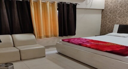 Hotel Preet Room Type - Deluxe Room