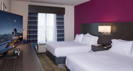 Holiday Inn Express HUTCHINSON Room Type - 2 Queen Beds Standard