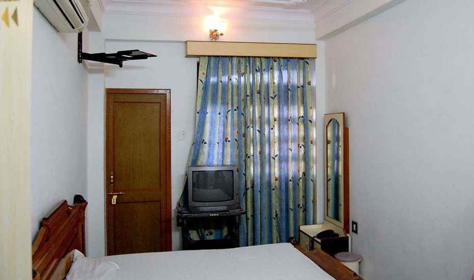 Hotel Suwalka - Tap to explore photos