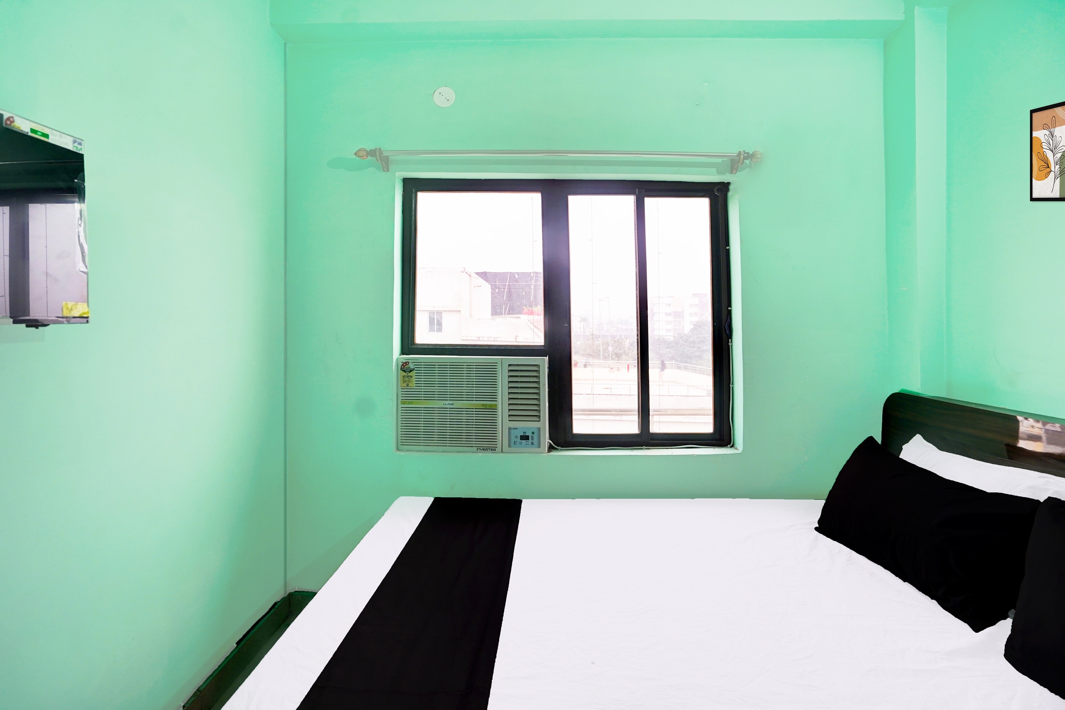 Super Hotel O Bhagwanpur Chowk Muzaffarpur - Tap to explore photos