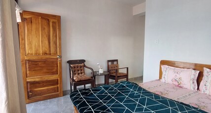 LINGKHA HOMESTAY Room Type - Bedroom 3