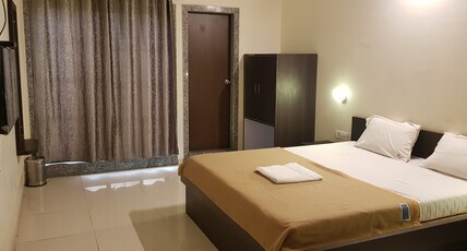 Mohan Palace Room Type - Deluxe Room