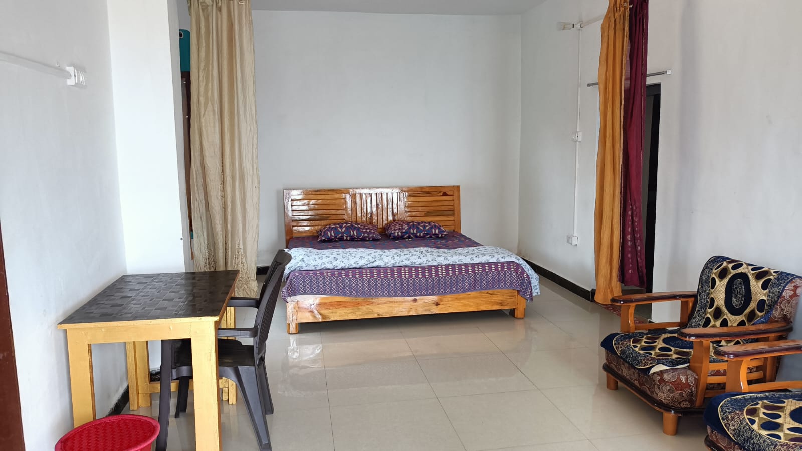 Bhandari house - Tap to explore photos