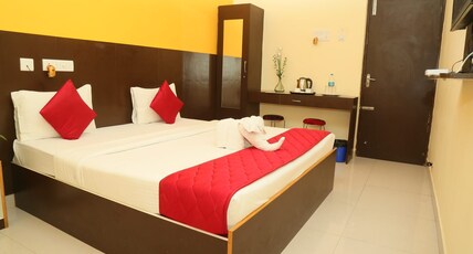 Joliday Inn Room Type - Deluxe Double