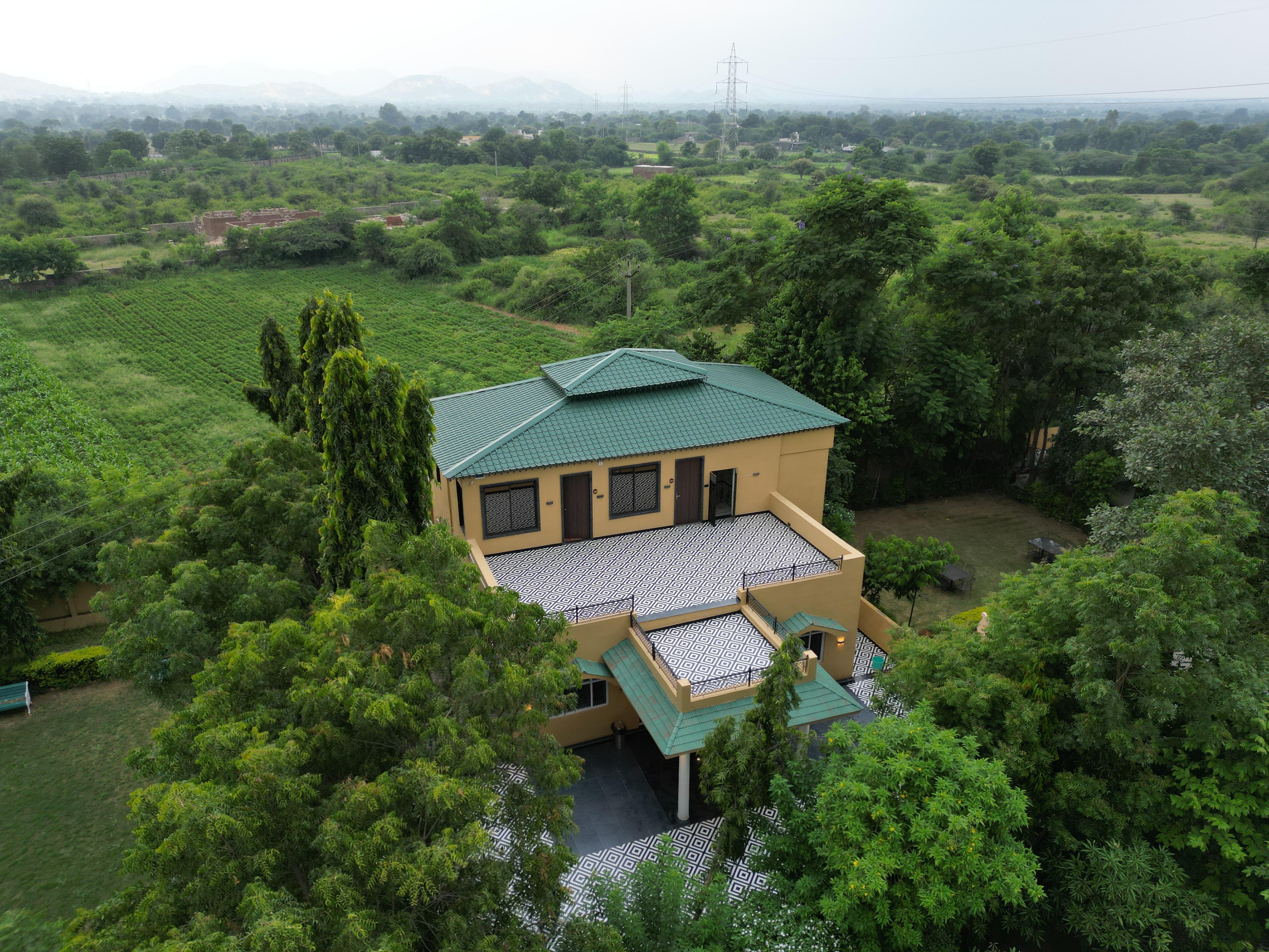CABANA- 5 BHK Luxury Villa near Udaipur - Tap to explore photos