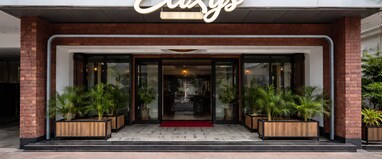 Elixys Suites