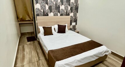 Deni Hotel & Banquets Room Type - Standard AC Room