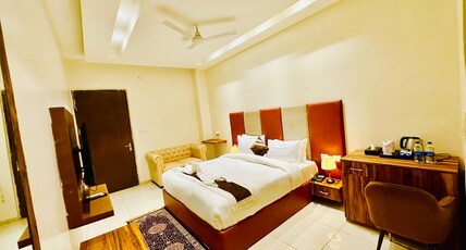 THE AERIS HOTEL Room Type - Premium Room