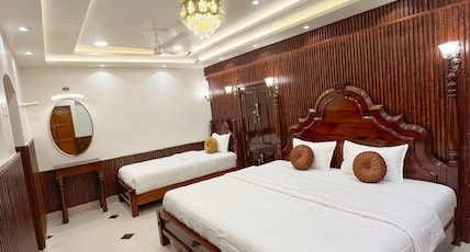 Shree Jyotirlinga Heritage Inn, Kolhapur Room Type - Maharaja Deluxe 1 