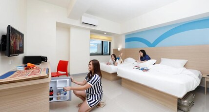 Hop Inn Ortigas Center Manila Room Type - Triple Room