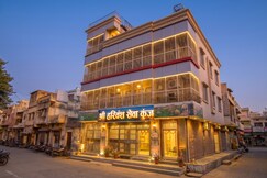 SHRI HARIVANSH SEWA KUNJ - Near Banke Bihari Temple Vrindavan