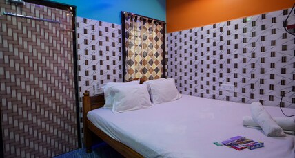 GALAXY HOTEL & RESORT Room Type - Deluxe Room