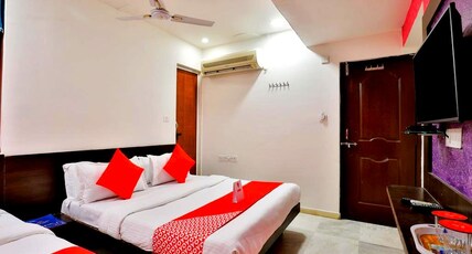 Hotel the Rajshree, Ashram Rd Room Type - Classic AC