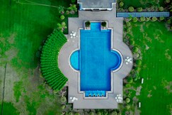 UMAID FARM RESORT-A LEGACY VINTAGE STAY IN JAIPUR