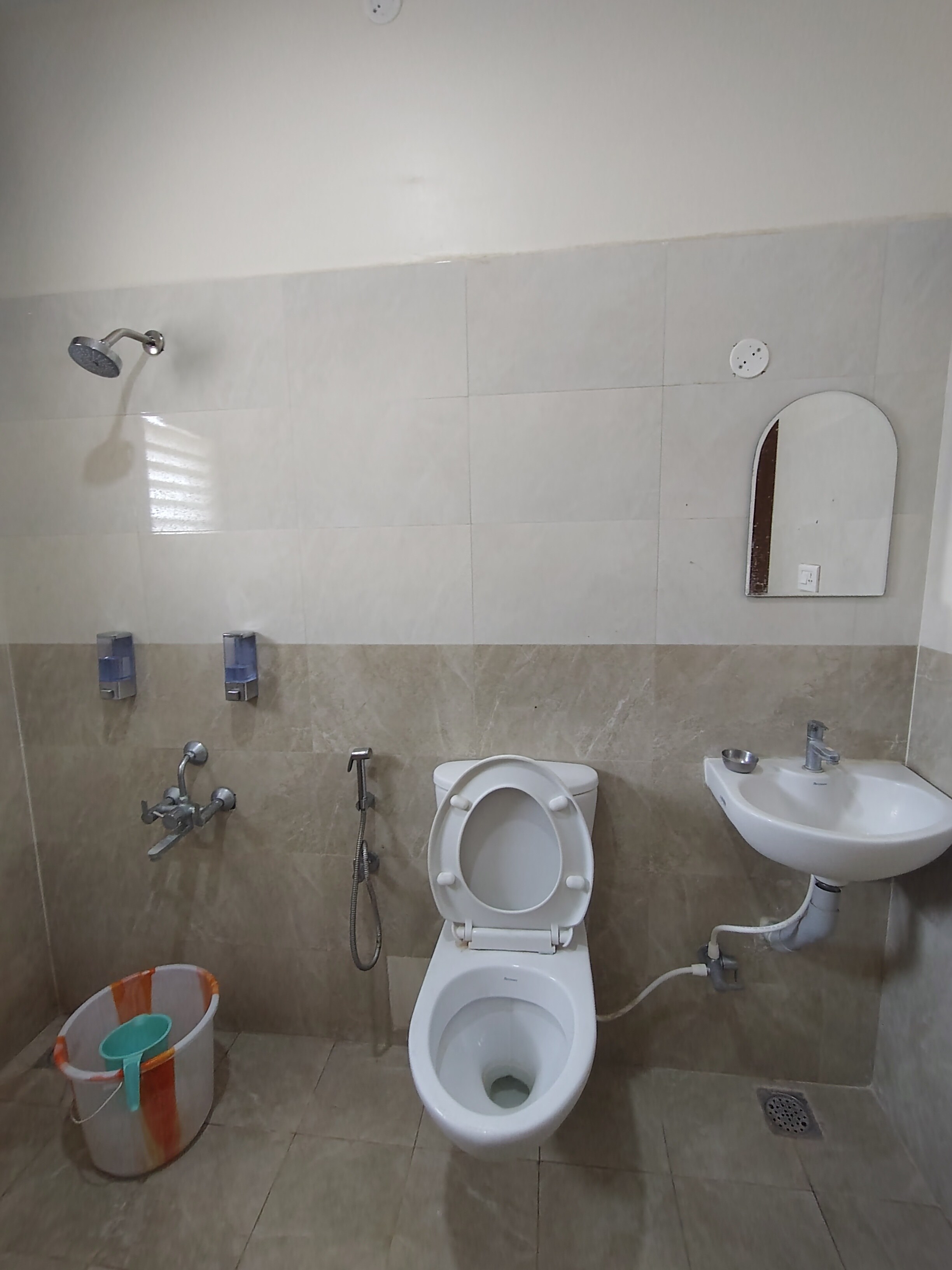S L Homestay - Tap to explore photos