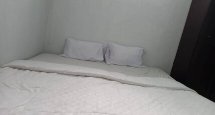 Hotel O Blio Guest House Syariah Room Type - Indonesia Deluxe Double Hotel O Blio Guest House Syariah Room Type - Indonesia Deluxe Double