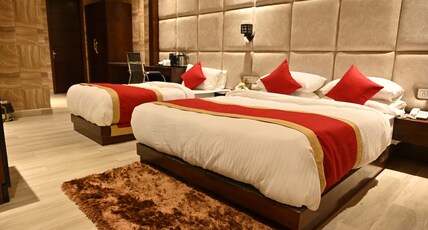 Hotel Aakriti Clarks Inn Express Bareilly Room Type - Premium Family Room