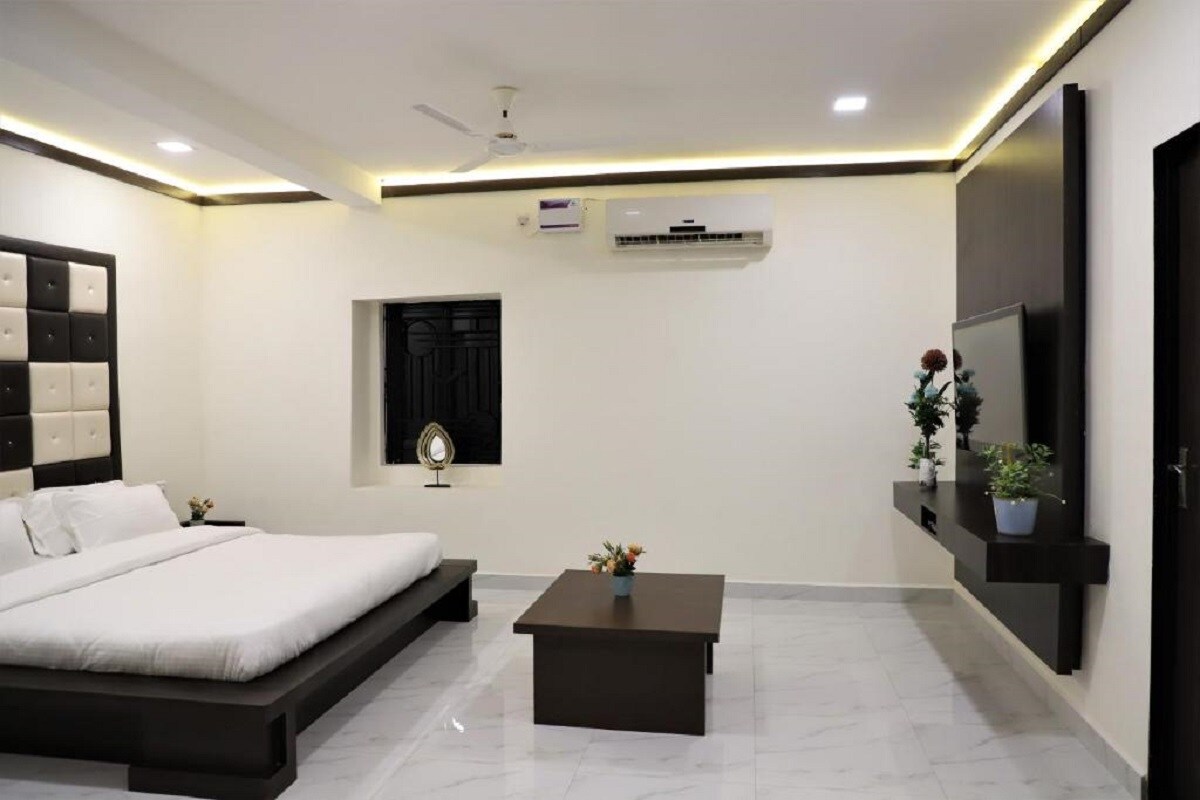 Atlantis 2BHK Luxury Independent Private Villa in Anjuna - Tap to explore photos