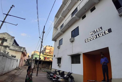 Hotel Good Luck