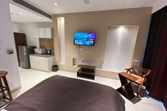 The Trenzy home Vibrant