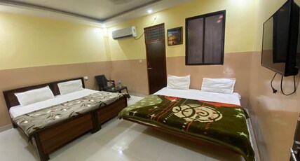 Shri Prayag Darshan Inn Room Type - Bedroom 2