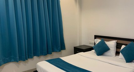 Silver Key Suites Room Type - Deluxe Double Room