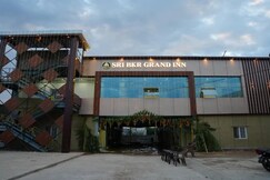 SRI BKR GRAND INN